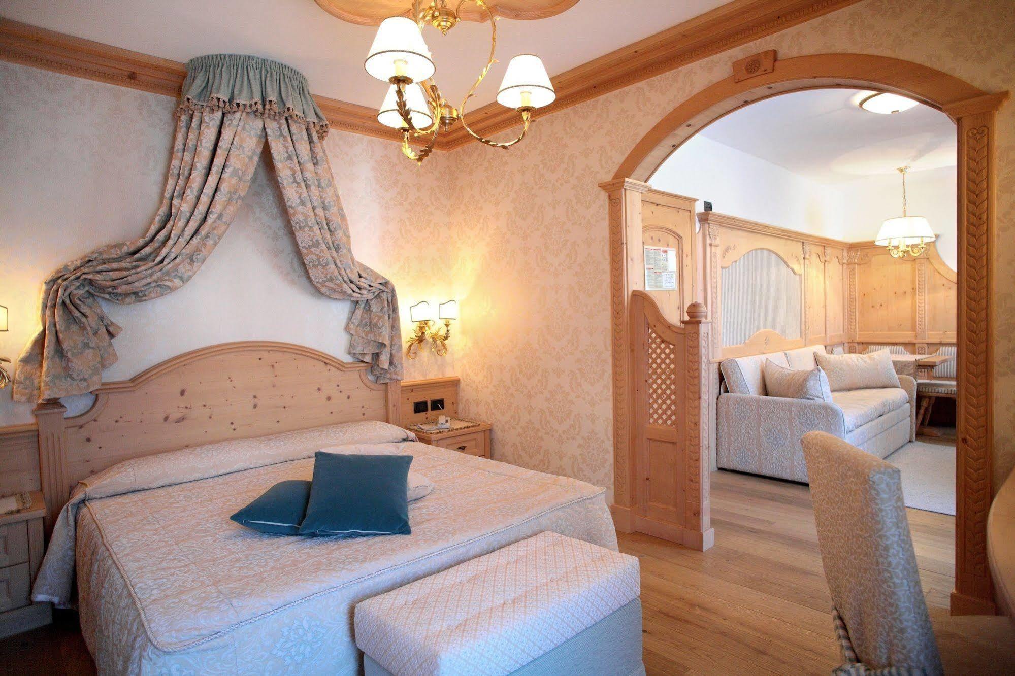 Hotel Colbricon Beauty & Relax San Martino Di Castrozza Kültér fotó